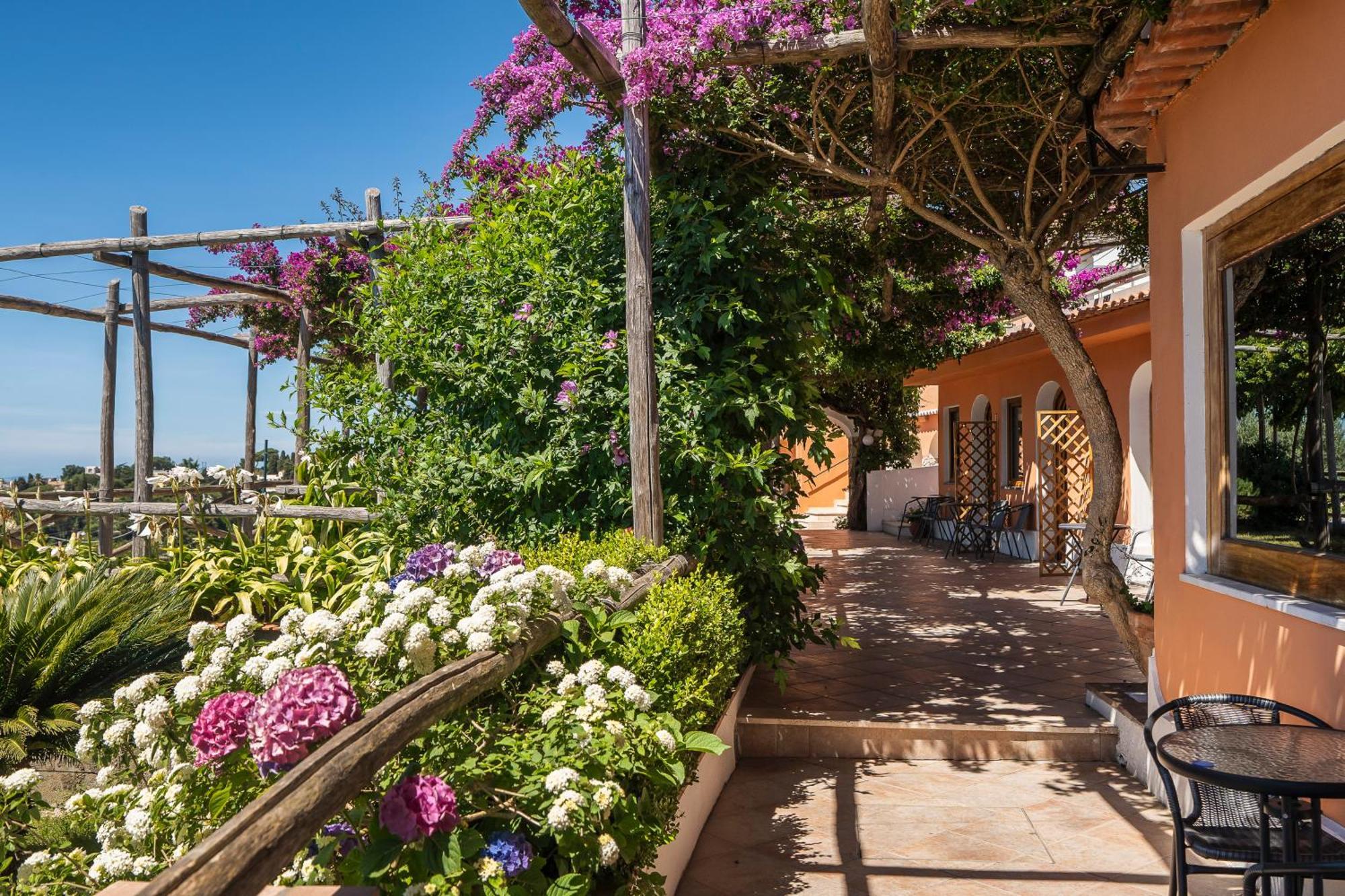 Hotel Il Girasole 3*